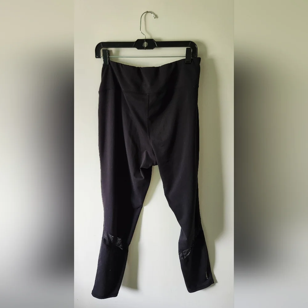 Yoga & Rally Performance Yoga Pants - Picture 10 of 11